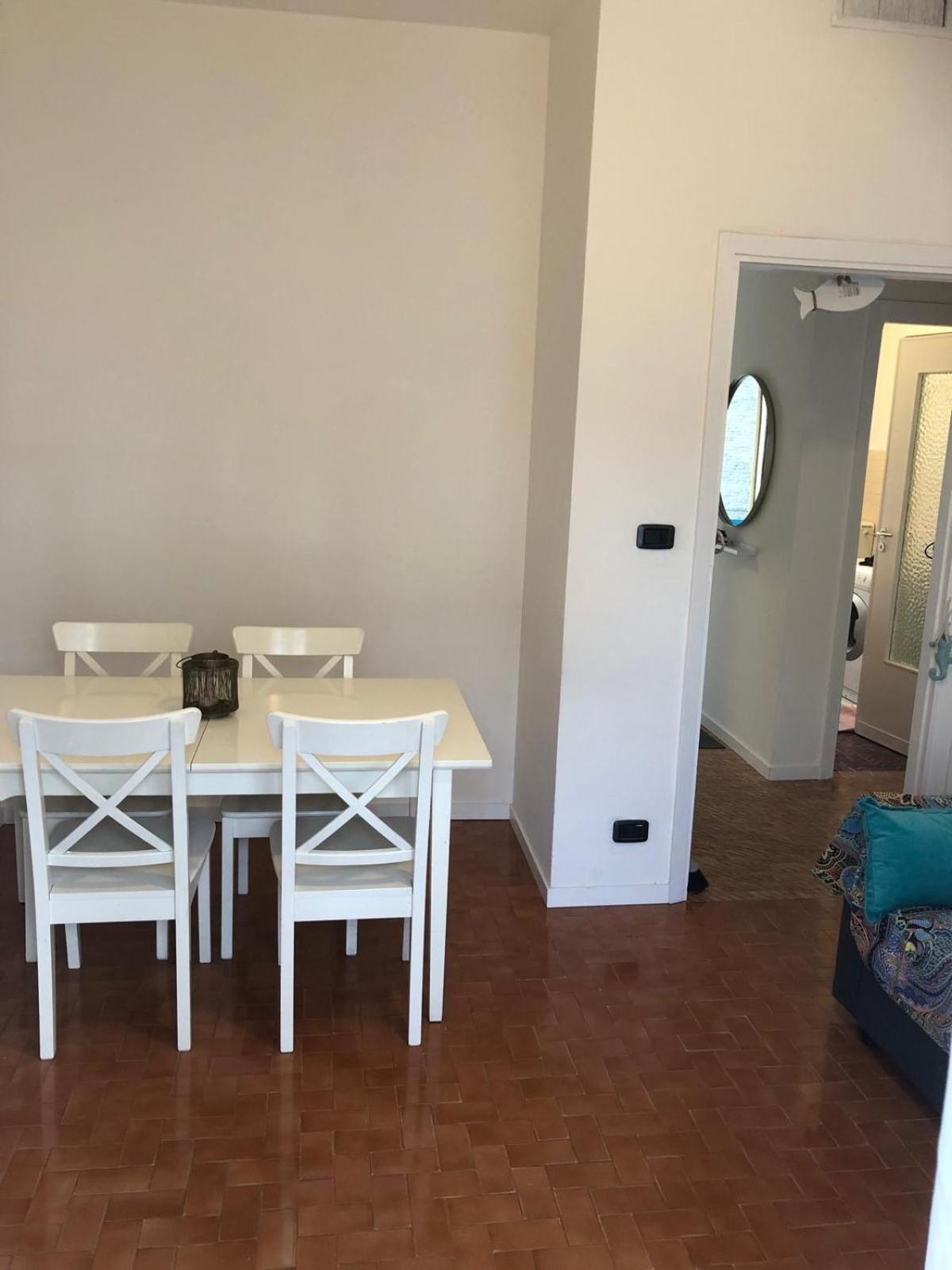 Appartamento A 100 Mt Dalla Spiaggia Диано Марина Екстериор снимка